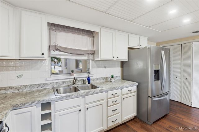 870 N Country Club Drive, Crystal River, FL 34429