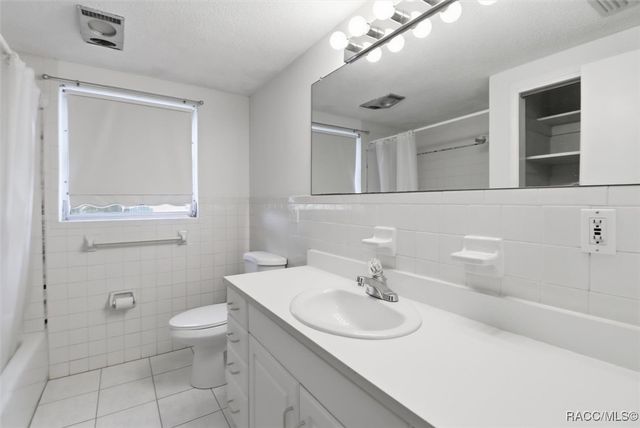 870 N Country Club Drive, Crystal River, FL 34429