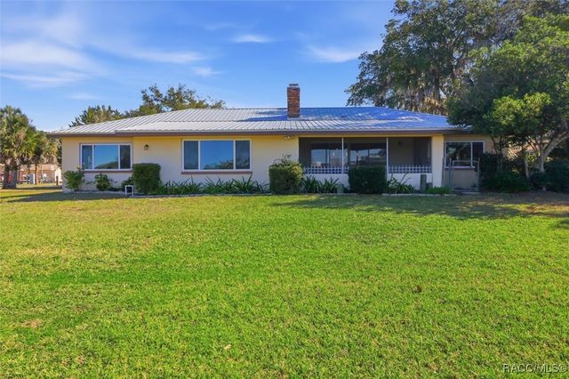 870 N Country Club Drive, Crystal River, FL 34429