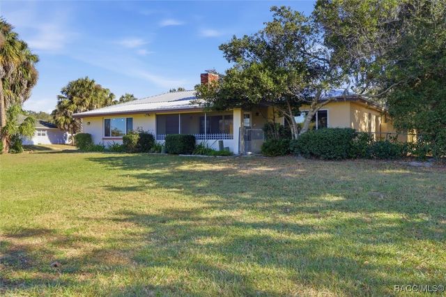 870 N Country Club Drive, Crystal River, FL 34429