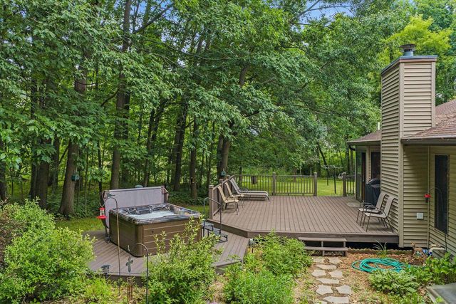 W13939 Oak Haven Drive, Ripon, WI 54971