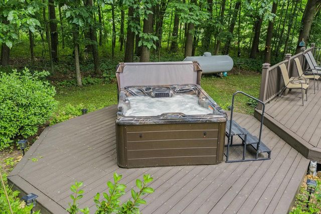 W13939 Oak Haven Drive, Ripon, WI 54971
