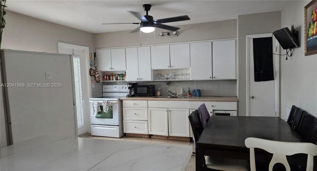 241 NW 32nd St, Miami, FL 33127