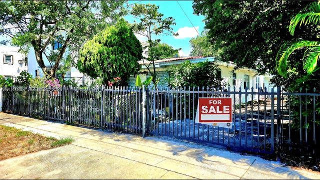 241 NW 32nd St, Miami, FL 33127