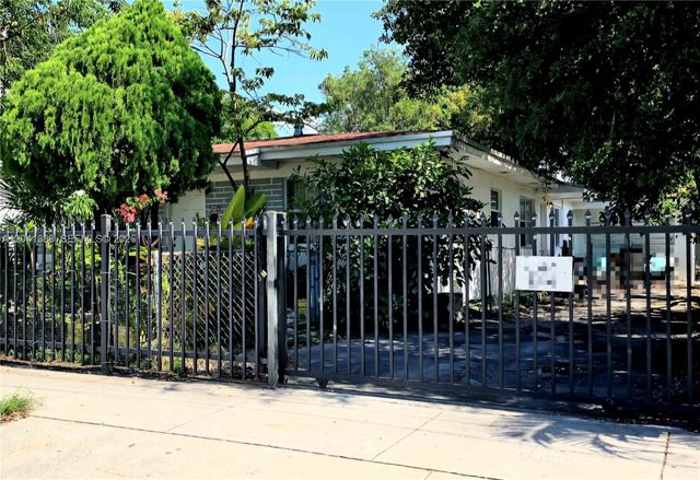 241 NW 32nd St, Miami, FL 33127