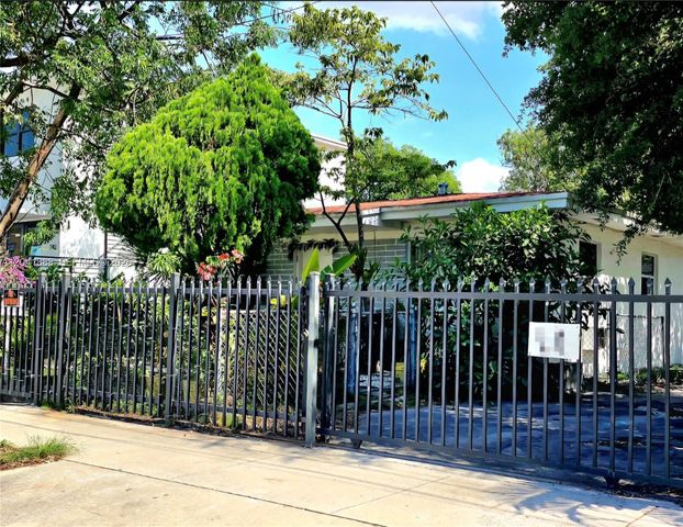 241 NW 32nd St, Miami, FL 33127