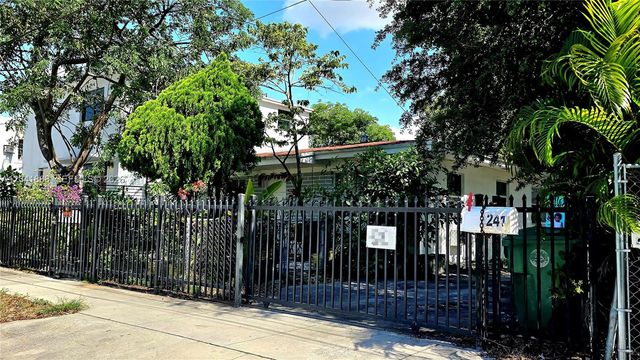 241 NW 32nd St, Miami, FL 33127