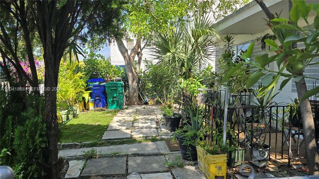 241 NW 32nd St, Miami, FL 33127
