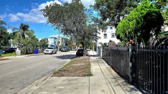 241 NW 32nd St, Miami, FL 33127