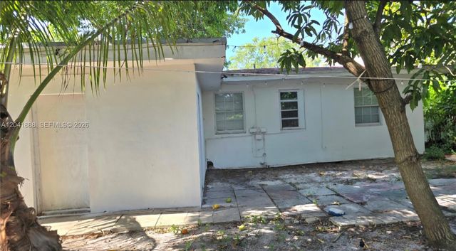 241 NW 32nd St, Miami, FL 33127