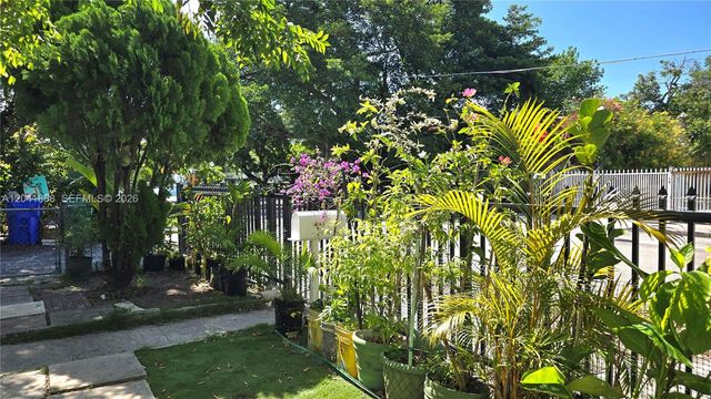 241 NW 32nd St, Miami, FL 33127