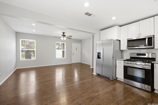 634 Pinewood, San Antonio, TX 78216