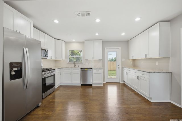 634 Pinewood, San Antonio, TX 78216