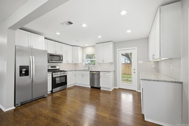 634 Pinewood, San Antonio, TX 78216