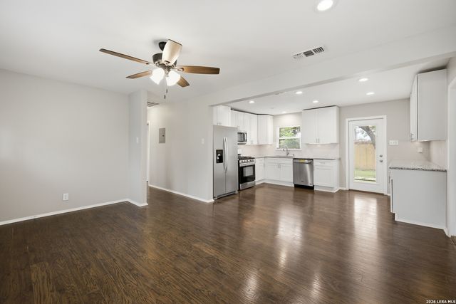 634 Pinewood, San Antonio, TX 78216