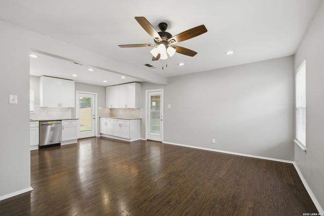 634 Pinewood, San Antonio, TX 78216