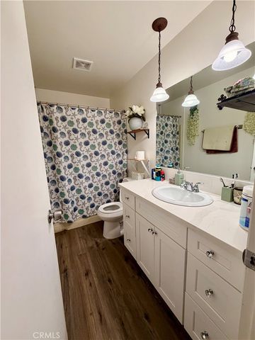 43127 40th E, Lancaster, CA 93535