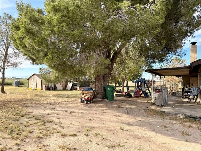 43127 40th E, Lancaster, CA 93535