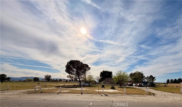 43127 40th E, Lancaster, CA 93535