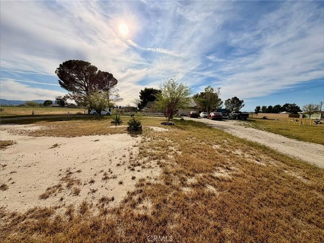 43127 40th E, Lancaster, CA 93535