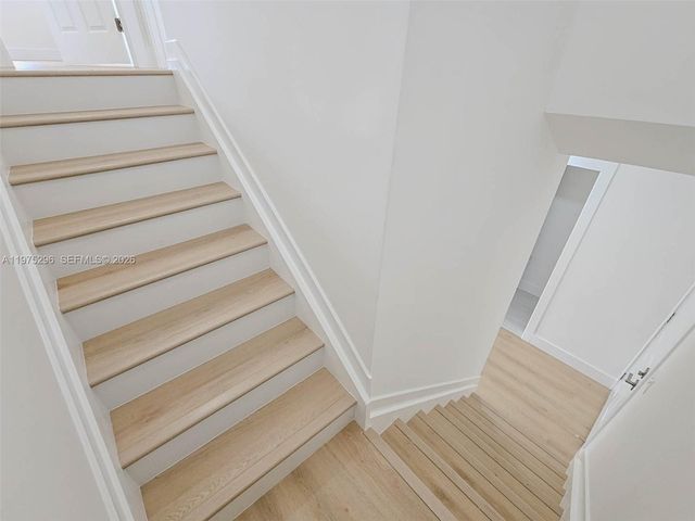 17911 NW 68th Ave O208, Hialeah, FL 33015