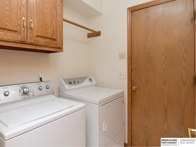 2505 Blackhawk Drive, Bellevue, NE 68123