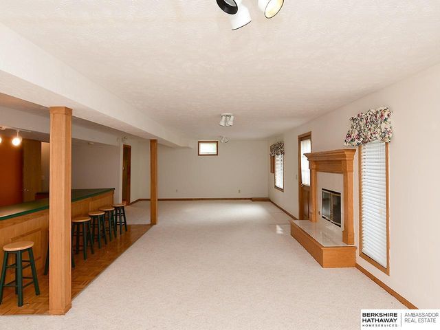2505 Blackhawk Drive, Bellevue, NE 68123