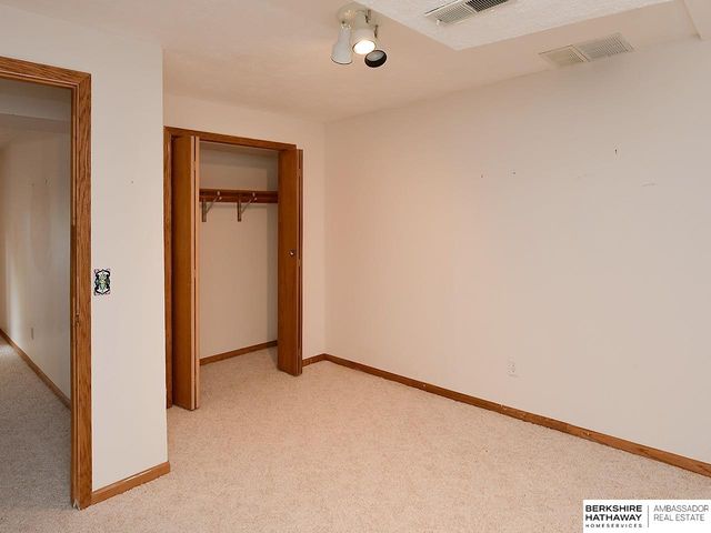 2505 Blackhawk Drive, Bellevue, NE 68123