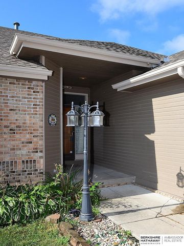 2505 Blackhawk Drive, Bellevue, NE 68123