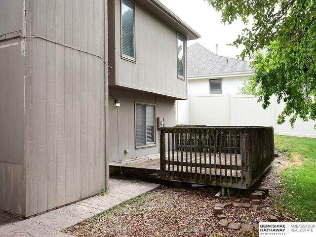 2505 Blackhawk Drive, Bellevue, NE 68123