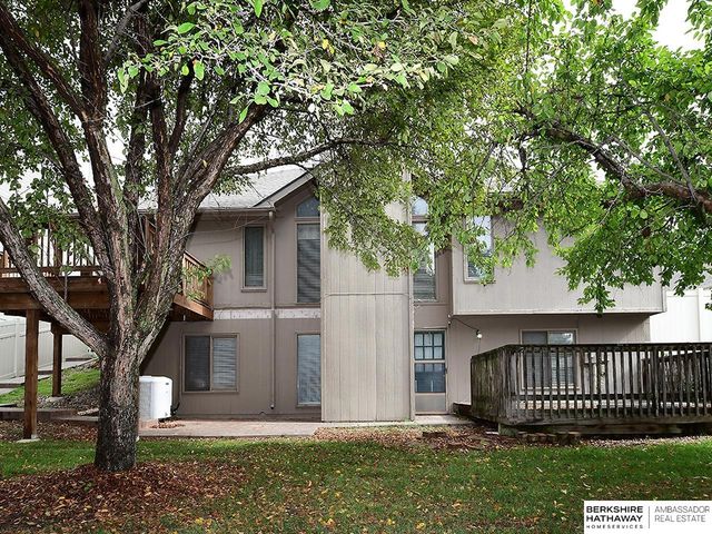 2505 Blackhawk Drive, Bellevue, NE 68123