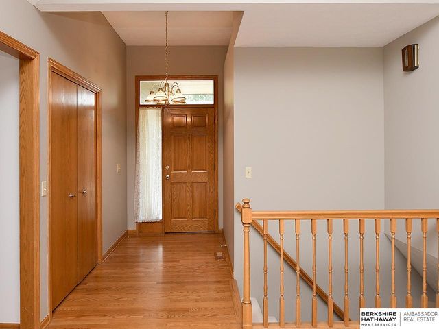 2505 Blackhawk Drive, Bellevue, NE 68123