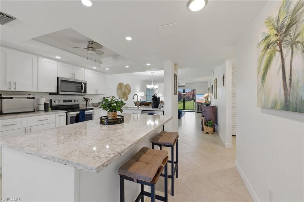 7260 Coventry CT 405, NAPLES, FL 34104 — photo 4