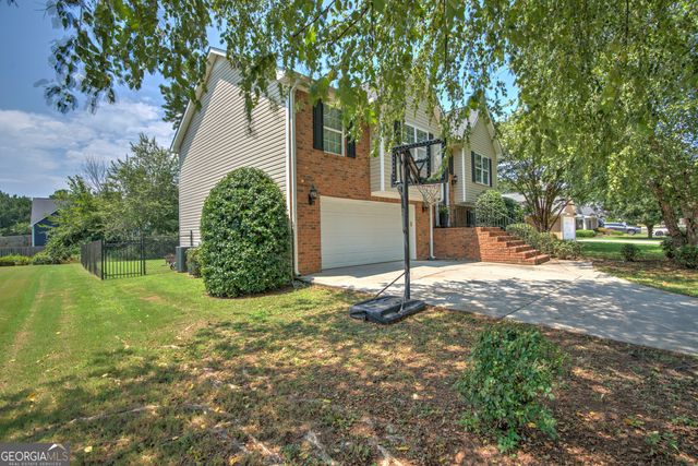 13 Granite Way NE, Rome, GA 30161