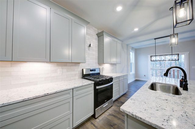 MOH 60 Birkdale Lane, Marion Township, MI 48843