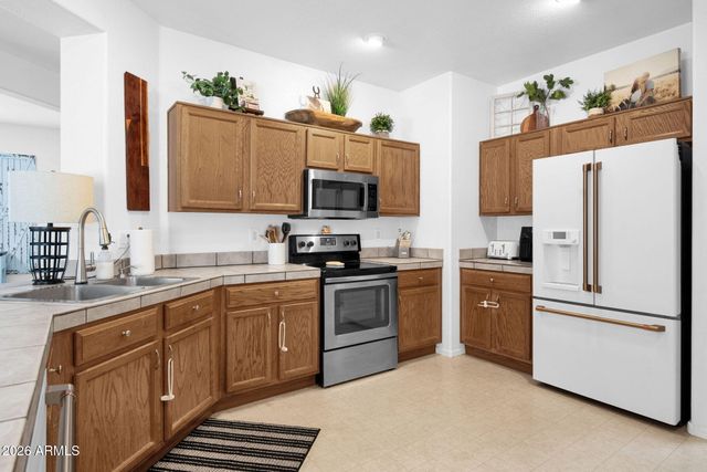 8338 S LOST MINE Road, Gold Canyon, AZ 85118