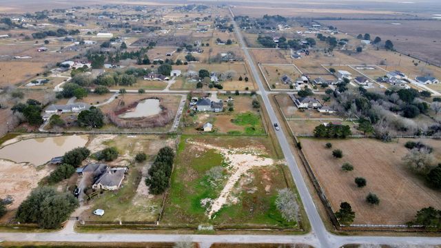 7525 Peregrine Street, Brookshire, TX 77423