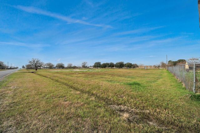 7525 Peregrine Street, Brookshire, TX 77423