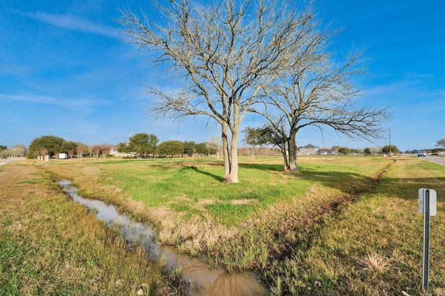 7525 Peregrine Street, Brookshire, TX 77423