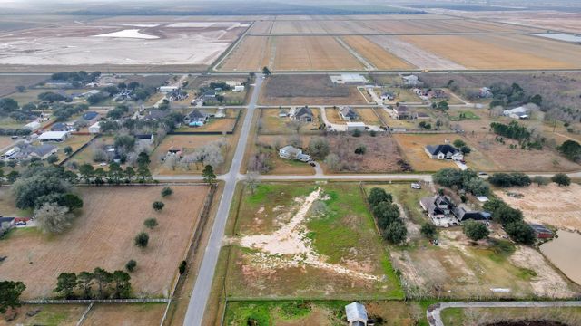 7525 Peregrine Street, Brookshire, TX 77423