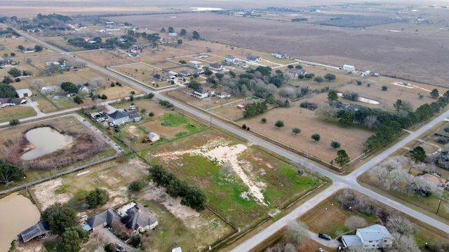 7525 Peregrine Street, Brookshire, TX 77423