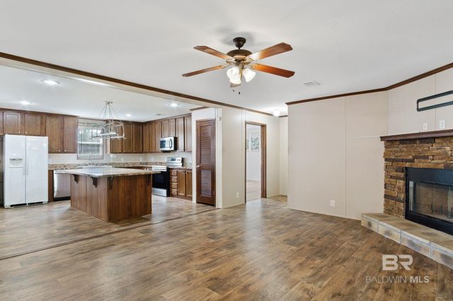 7860 Cliff's Landing Road, Bay Minette, AL 36507