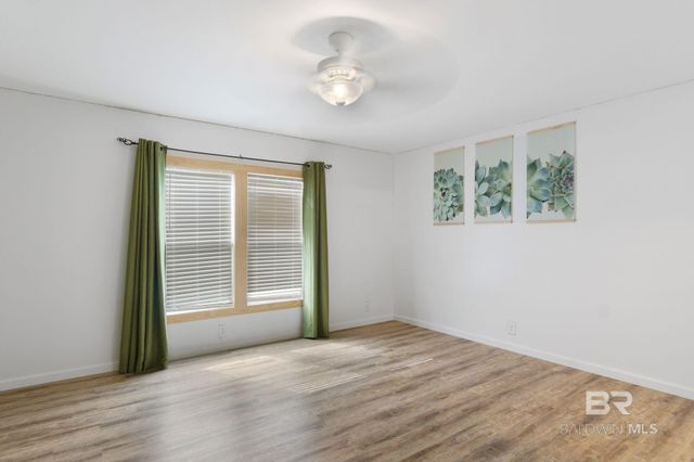 7860 Cliff's Landing Road, Bay Minette, AL 36507