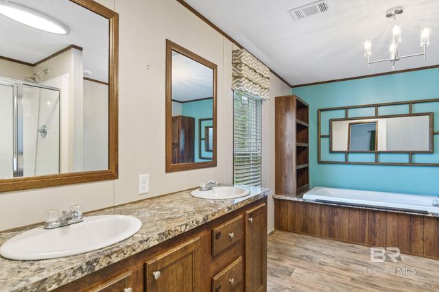 7860 Cliff's Landing Road, Bay Minette, AL 36507