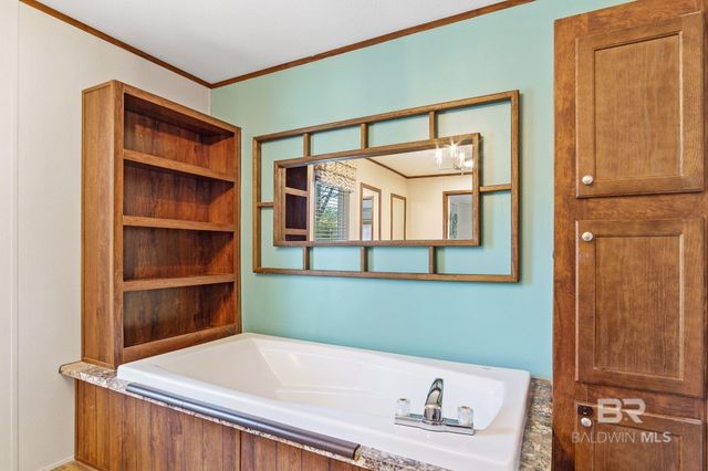 7860 Cliff's Landing Road, Bay Minette, AL 36507