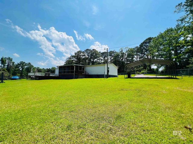 7860 Cliff's Landing Road, Bay Minette, AL 36507
