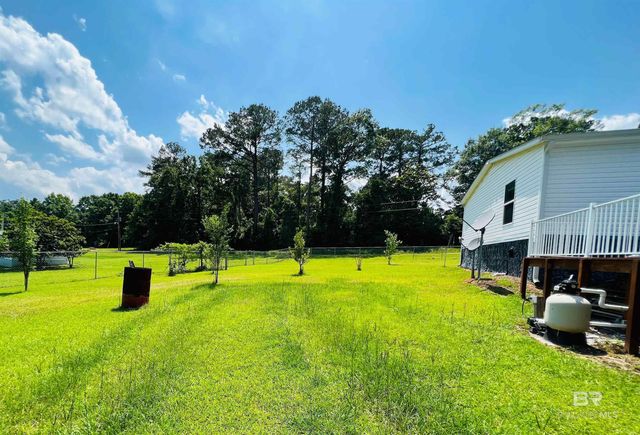 7860 Cliff's Landing Road, Bay Minette, AL 36507