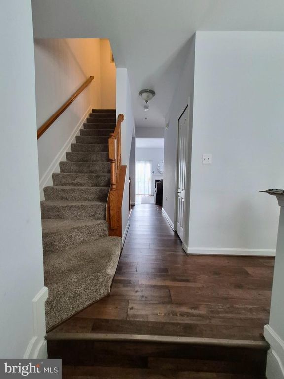 Image 3 of property listing at 9709 WOODYARD CIR, Upper Marlboro, MD 20772