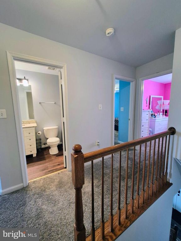 Image 6 of property listing at 9709 WOODYARD CIR, Upper Marlboro, MD 20772