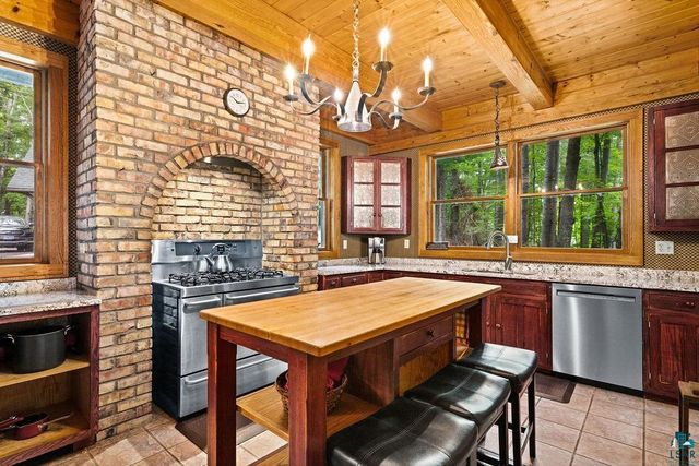 4822 E Tri Lakes Rd, Superior, WI 54880